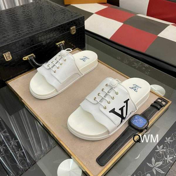 Picture of Louis Vuitton Slippers _SKULVsz38-452CWM0145330